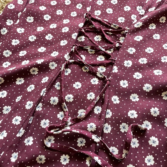 Forever 21 button floral dress - Picture 2 of 5